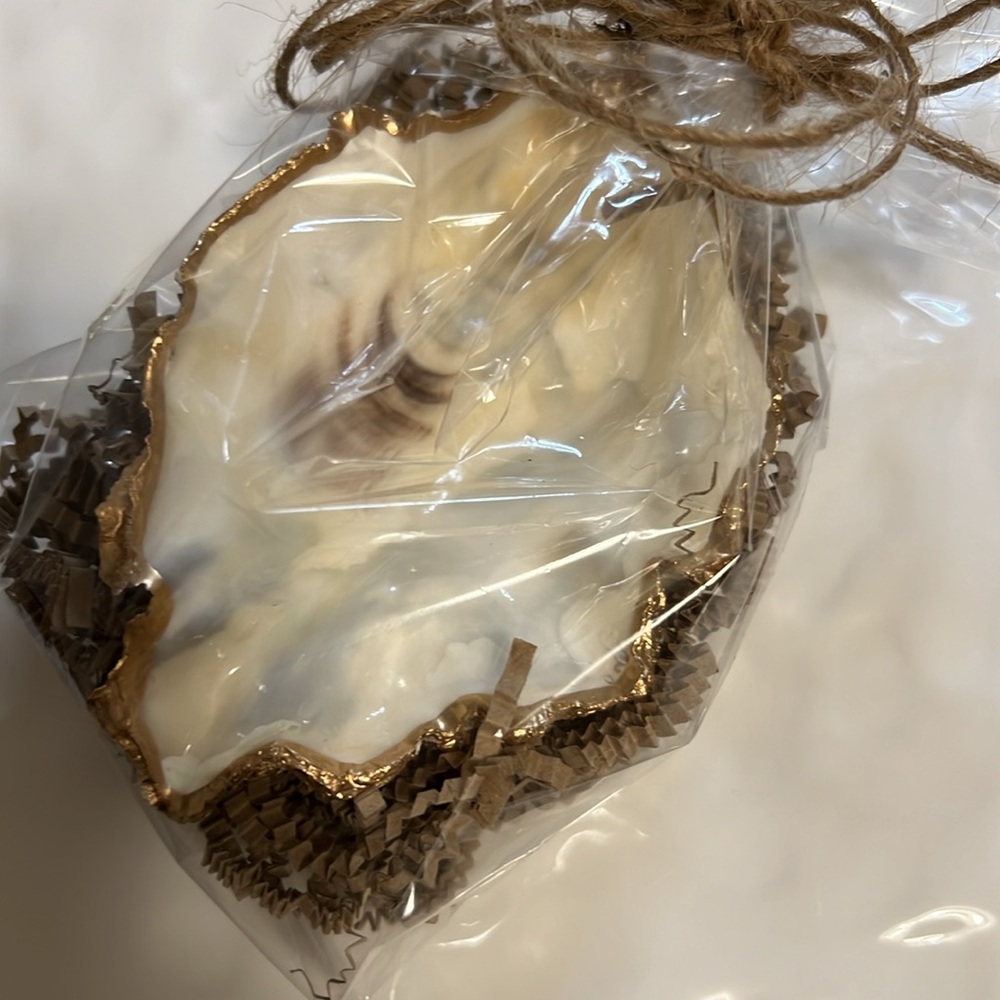 Coastal Elegance Handcrafted Gilded Oyster Shell Ring Dish